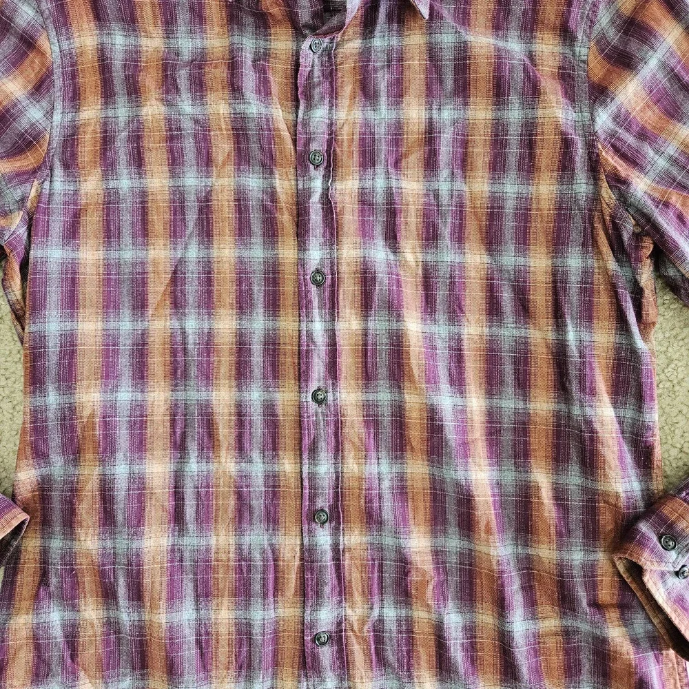 Banana Republic Luxe Flannel Camden Fit Plaid Button Up Long Sleeve Top.‎ Size L